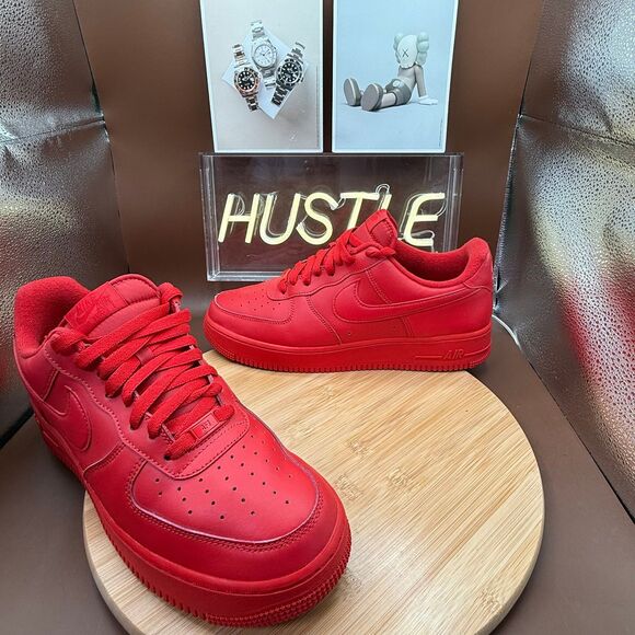 Nike Air Force 1 ‘07 LV8 1 Triple Red Men’s Size 10.5 main image 4